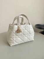 TOUJOURS 28 BAG IN MILK WHITE LAMBSKIN - Image 11