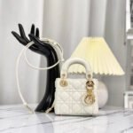 MICRO LADY 12 BAG IN WHITE LAMBSKIN - Image 9