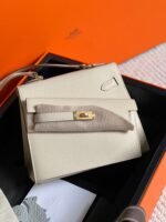 KELLY DESORDRE 20 IN WHITE EPSOM LEATHER WITH GOLD HARDWARE - Image 2
