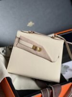 KELLY DESORDRE 20 IN WHITE EPSOM LEATHER WITH GOLD HARDWARE - Image 3