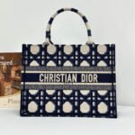 MEDIUM BOOK TOTE 37 BEIGE AND BLUE MACROCANNAGE EMBROIDERY - Image 10