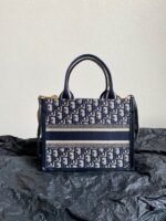 MINI BOOK TOTE 26 BLUE OBLIQUE EMBROIDERY - Image 12