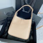 LE 5 À 7 SMALL SUPPLE 23 IN BEIGE LAMBSKIN GOLD BUCKLE - Image 2