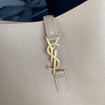 LE 5 À 7 SMALL SUPPLE 23 IN BEIGE LAMBSKIN GOLD BUCKLE - Image 14