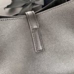 LE 5 À 7 SMALL SUPPLE 23 IN GRAY LAMBSKIN GOLD BUCKLE - Image 12