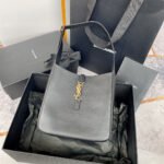 LE 5 À 7 SMALL SUPPLE 23 IN GRAY LAMBSKIN GOLD BUCKLE - Image 10
