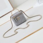 CHANEL 25S MINI VANITY BAG 11 CM IN GREY LAMBSKIN WITH CRYSTAL-EMBELLISHED CC LOGO - Image 10