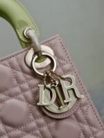 MINI LADY BAG 17 IN BABY PINK QUILTED MACROCANNAGE CALFSKIN SWAMP YELLOW STRAP - Image 4