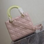MEDIUM LADY BAG 20 IN BABY PINK QUILTED MACROCANNAGE CALFSKIN SWAMP YELLOW STRAP - Image 11