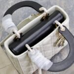 LADY BAG 20 IN WHITE QUILTED MACROCANNAGE CALFSKIN BLACK STRAP - Image 12