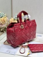MEDIUM 37 TOUJOURS BAG IN RUBY RED MACROCANNAGE LAMBSKIN - Image 11