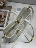 MEDIUM 37 TOUJOURS BAG IN WHITE MACROCANNAGE LAMBSKIN - Image 18