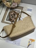 LARGE 41 TOUJOURS BAG IN BISQUE BEIGE CANNAGE RAFFIA - Image 4