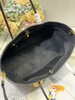 LARGE 41 TOUJOURS BAG IN BLACK MACROCANNAGE LAMBSKIN - Image 15