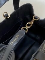 MEDIUM TOUJOURS BUCKET BAG 22 IN BLACK CANNAGE CALFSKIN - Image 2