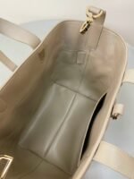 MEDIUM TOUJOURS BUCKET BAG 22 IN BEIGE CANNAGE CALFSKIN - Image 7