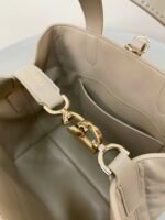 MEDIUM TOUJOURS BUCKET BAG 22 IN BEIGE CANNAGE CALFSKIN - Image 9