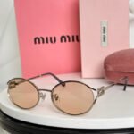 LOGO SUNGLASSES SMU52Y IN METAL - Image 12