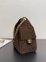 CHANEL 25S HOBO BAG 30 CM IN DARK BROWN SUEDE WITH GOLD HARDWARE - Image 3