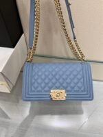 BOY BAG MEDIUM 25 CLOUD BLUE CAVIAR GOLD HARDWARE - Image 4