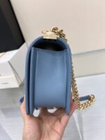 BOY BAG MEDIUM 25 CLOUD BLUE CAVIAR GOLD HARDWARE - Image 12