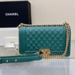 BOY BAG MEDIUM 25 EVERGREEN CAVIAR GOLD HARDWARE - Image 9