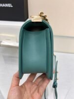 BOY BAG MEDIUM 25 EVERGREEN CAVIAR GOLD HARDWARE - Image 6
