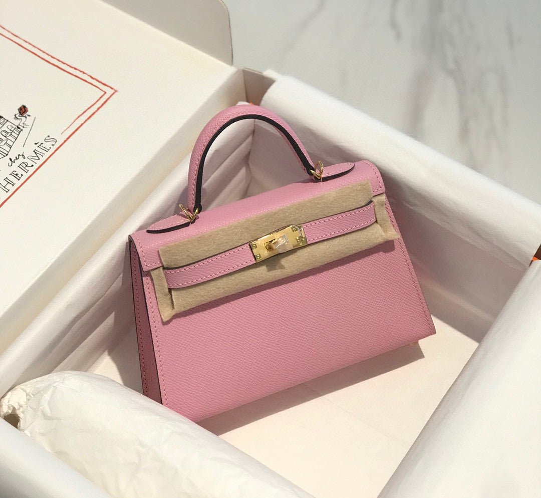 Image_20240123194140_0ff89f2b-be1a-4aca-a7dc-e68c9772fb3f HM KELLY MINI 20 LIGHT PINK EPSOM GOLD HARDWARE - Image 1