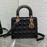 MEDIUM LADY BAG 24 IN BLACK CALFSKIN GOLD HARDWARE - Image 10