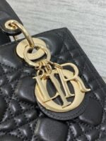 MEDIUM LADY BAG 24 IN BLACK CALFSKIN GOLD HARDWARE - Image 18