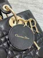 MEDIUM LADY BAG 24 IN BLACK CALFSKIN GOLD HARDWARE - Image 8