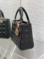 MEDIUM LADY BAG 24 IN BLACK CALFSKIN GOLD HARDWARE - Image 4