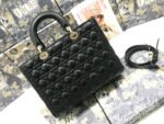 LARGE 32 LADY BAG IN BLACK LAMBSKIN WITH GOLD HARDWARE - Image 2