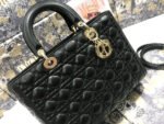 LARGE 32 LADY BAG IN BLACK LAMBSKIN WITH GOLD HARDWARE - Image 3