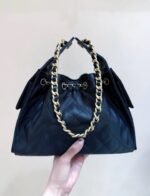 CC 25 HANDBAG IN BLACK 30 GRAINED CALFSKIN GOLD HARDWARE - Image 9