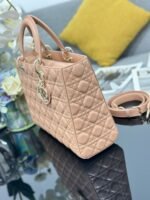 LARGE 32 LADY BAG IN PEACE LAMBSKIN WITH GOLD HARDWARE - Image 4