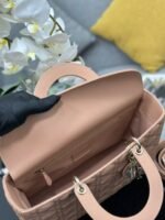 LARGE 32 LADY BAG IN PEACE LAMBSKIN WITH GOLD HARDWARE - Image 8