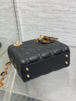 SMALL 20 LADY BAG IN BLACK MACROCANNAGE LAMBSKIN WITH GOLD HARDWARE - Image 12