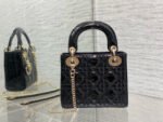 MINI 17 LADY BAG IN BLACK PATENT CALFSKIN - Image 3