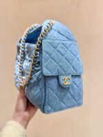 CC 25 HANDBAG IN BLUE 30 DENIM GOLD HARDWARE - Image 4