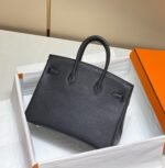 HM BIRKIN 30CM IN BLACK TOGO LEATHER GOLD HARDWARE - Image 11