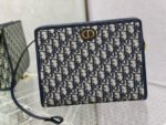 OBLIQUE BOOK TOTE 26 IN DARK BLUE MONOGRAM JACQUARD - Image 2