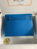 KELLY DANSE 22 EVERCOLOR BLUE IN CALFSKIN SLIVER HARDWARE - Image 2