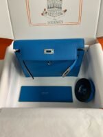 KELLY DANSE 22 EVERCOLOR BLUE IN CALFSKIN SLIVER HARDWARE - Image 5