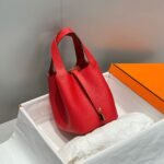 HM PICOTIN LOCK 18 RED CALFSKIN - Image 11