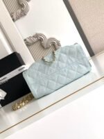 CC 25 MINI HANDBAG 22CM IN BABY BLUE GRAINED CALFSKIN GOLD HARDWARE - Image 14