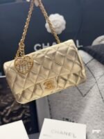 CC CLASSIC FLAP BAG 13 IN GOLD LAMBSKIN WITH PEARL HEART CHARM - Image 18