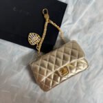 CC CLASSIC FLAP BAG 13 IN GOLD LAMBSKIN WITH PEARL HEART CHARM - Image 10