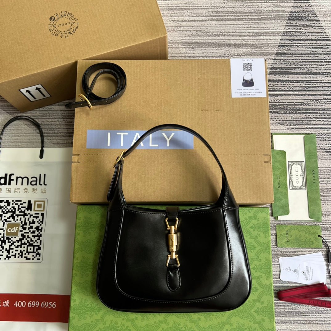 i1660054266_9048_0 GG JACKIE SMALL 28 SHOULDER BAG IN BLACK CALFSKIN - Image 1