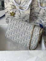DIOR 25S MEDIUM SADDLE POUCH WITH CHAIN 21 IN LIGHT BLUE DIOR OBLIQUE JACQUARD CANVAS - Image 2